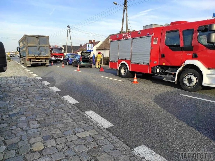 Zderzenie dwóch samochodów w Lędzinach.