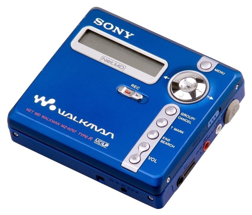 Walkman - przenośny, zminiaturyzowany odtwarzacz kaset...