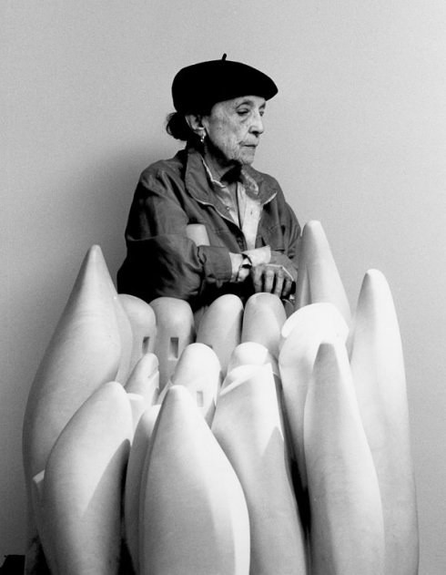 Kolejna odsłona cyklu wykładów "Kawa z pieprzem&#8221; w toruńskim CSW będzie poświęcona artystce Louise Bourgeois