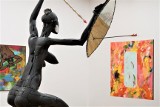 „Madonna Siennicka” i inne prace na wspólnej wystawie Pawła Althamera i Przemysława Mateckiego – „Szczeliny rzeczywistości” w Galerii BWA