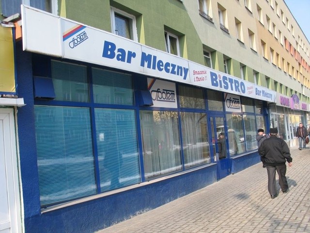 Bar mleczny Bistro przy ulicy Mickiewicza, jest jednym z dwóch, jakie działają w Tarnobrzegu. Zdaniem radnego Sławomira Partyki nawet nieznaczna podwyżka cen serwowanych tam dań, uderzy po kieszeni najuboższych mieszkańców, dlatego należy dążyć do ich obniżenia.