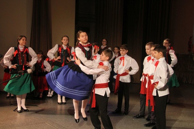 Zespół Pieśni i Tańca Górne Nutki z Górna w przeglądzie zdobył wyróżnienie w swojej kategorii.