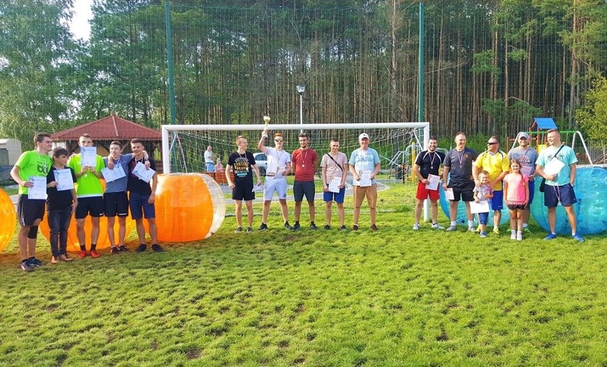 Gmina Lelis. Turniej bubble football w Kurpiewskich Nowych. 4.08.2019 [ZDJĘCIA]