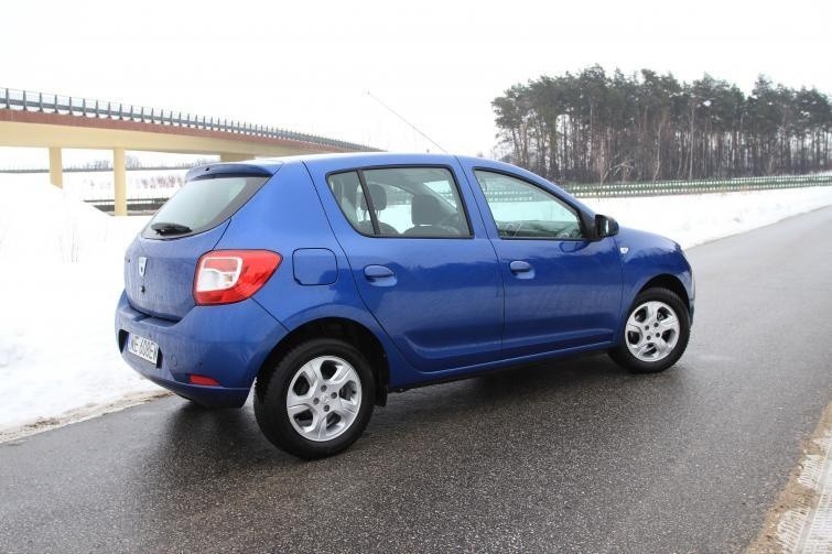 Testujemy: Dacia Sandero TCe 90 - dowsizing dla ludu (foto,...