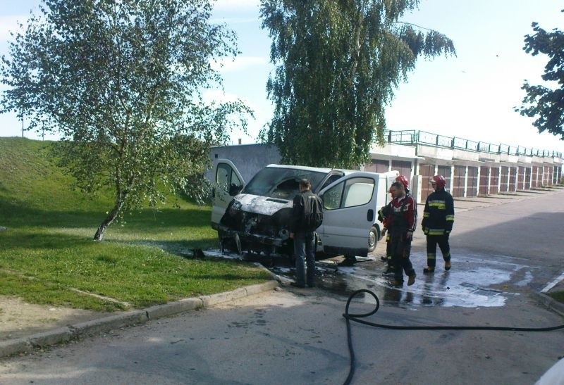 Spłonął samochód w Suwałkach
