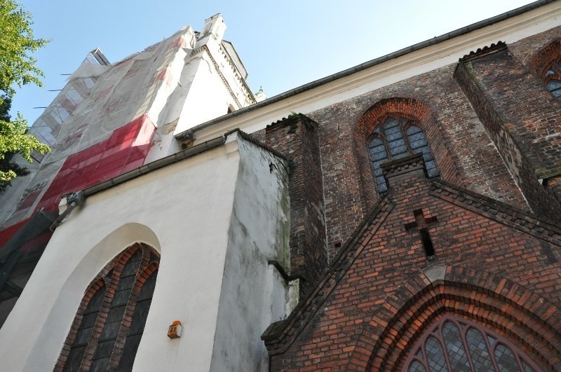 XIV-wieczny Kościół Zbawiciela w Kluczborku w remoncie
