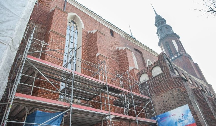 Na remont katedry pw. Podwyższenia Krzyża Świętego w Opolu...
