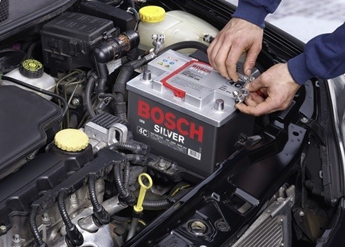 Sprawny akumulator jest jednym w warunków rozruchu silnika w minusowych temperaturach.