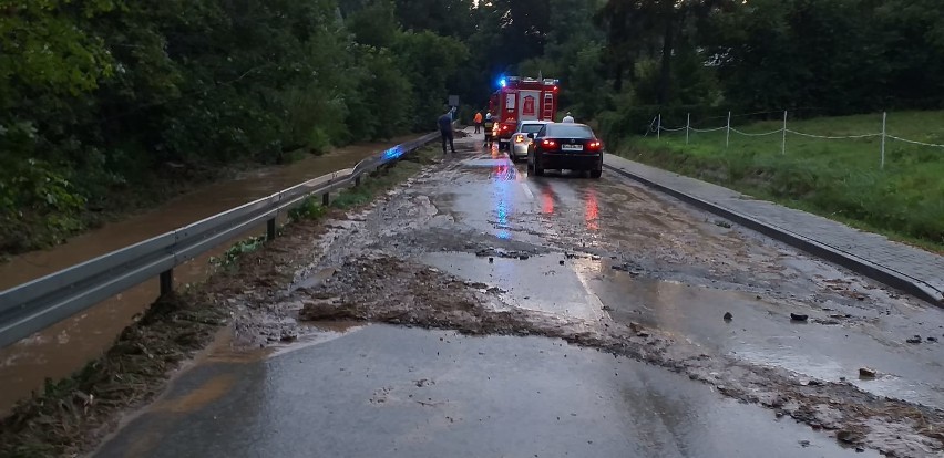 Poręba, gmina Leśnica...