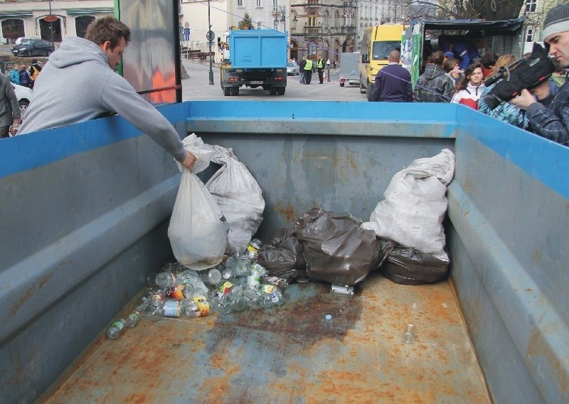 Takie akcje to okazja do pozbycia się niepotrzebnych...