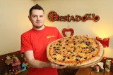 "Śliwa z chliwa" - pizza na chłopską nutę z pizzerii Biesiadowo w Kielcach