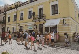 Słoneczna niedziela w Sandomierzu i tłumy turystów. Miasto przeżyło prawdziwe oblężenie (ZDJĘCIA) 