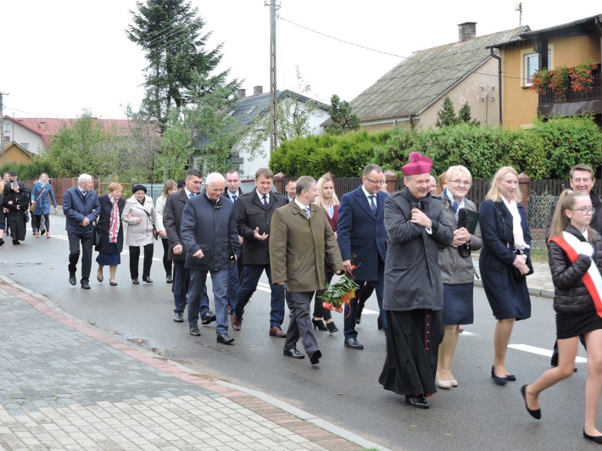 Stary Lubotyń. Szkoła podstawowa świętowała 100-lecie.