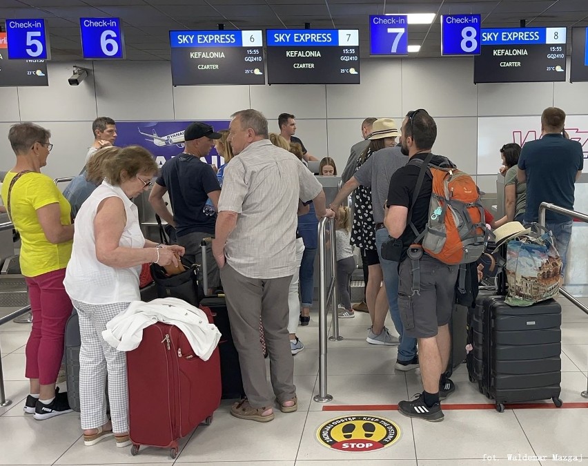 W czerwcu lotnisko w Jasionce obsłużyło ponad 100 tysięcy pasażerów!