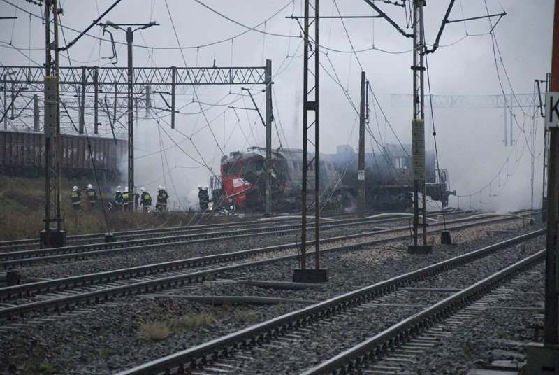 Pozar po zderzeniu pociągów
Pozar po zderzeniu pociągów