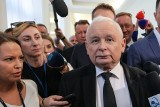 Kaczyński odbija piłeczkę Tuska. Rząd "na kolanach przed Rosją"?