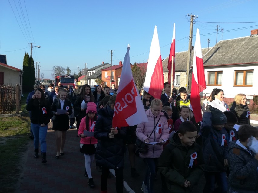 Ulicami Czermna przeszedł marsz z okazji odzyskania niepodległości   