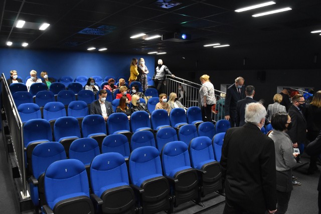 Nowa sala kinowa w Krzeszowicach. Znajduje się na drugim pięrze Gminnej Biblioteki Publicznej