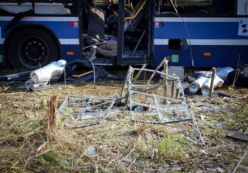 Wrocław: Tak wygląda autobus po wybuchu bomby