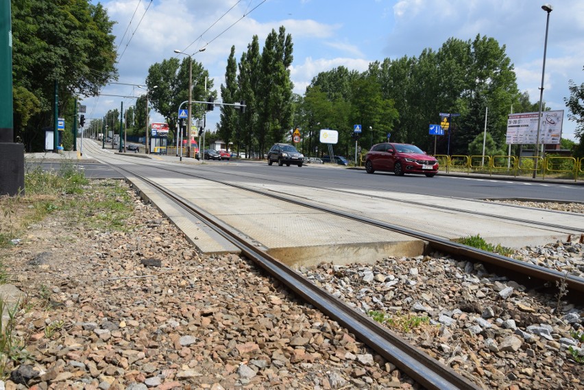 Torowisko wzdłuż ulicy Bytomskiej w Piaśnikach