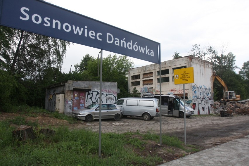 W Sosnowcu wyburzają dworzec kolejowy w Dańdówce