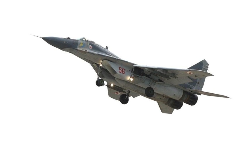 Mińsk Mazowiecki: MiG-29 rozbił się w okolicy Bazy Lotnictwa Taktycznego. Pilot przeżył
