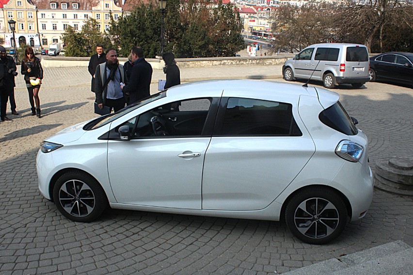 Elektryczne auta w Lublinie czekają na ładowarki. Zobacz, kiedy i gdzie się pojawią