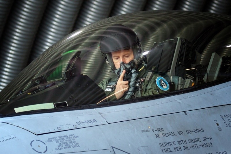 Pilotowanie F-16 to nie zabawa. Baza lotnictwa w Łasku wśród najlepszych [ZDJĘCIA]