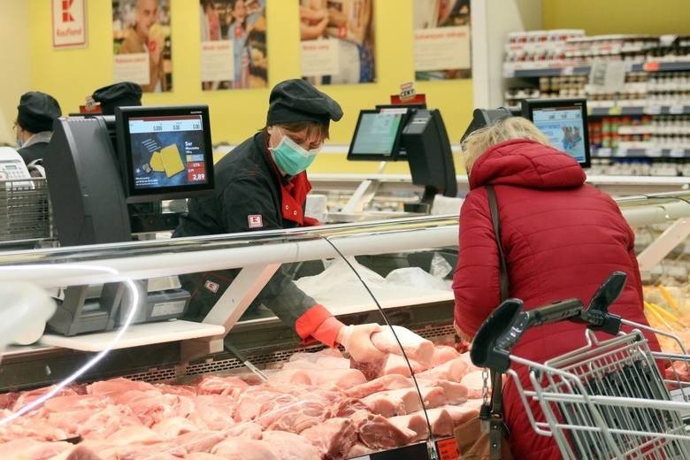 Podajemy średnie, regionalne ceny mięs z lat 2010 - 2020....
