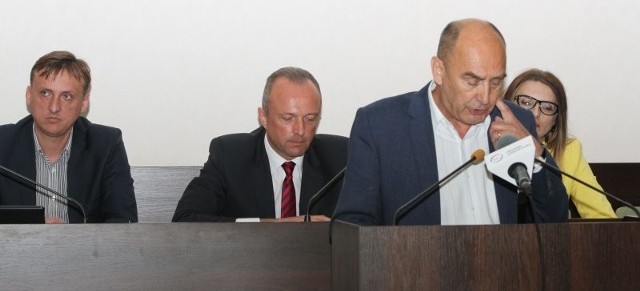 Wiceprezydent Kielc Andrzej Sygut poinformował radnych, że Włosi z AS Roma są zainteresowani zakupem akcji Korony Kielce.
