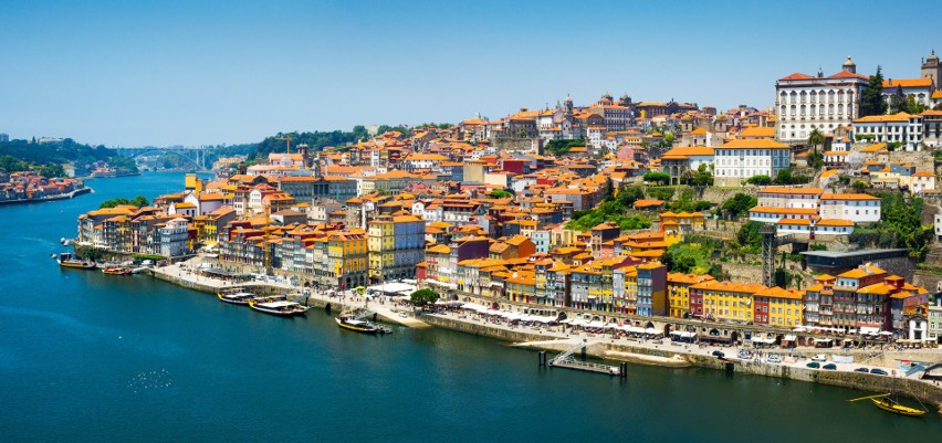 Porto to jedno z najchętniej odwiedzanych miast w...