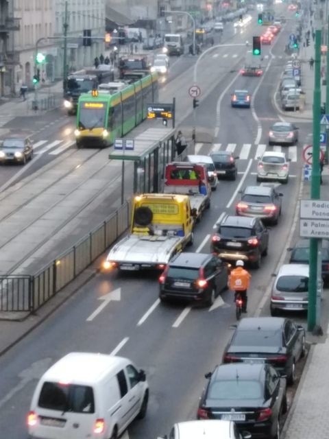 Poznań: Głogowska nie jest wcale bezpieczną ulicą - często dochodzi tam do kolizji