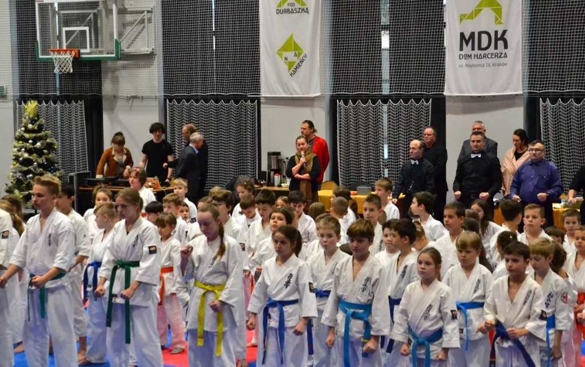 150 dzieci i młodzieży w krakowskim Turnieju Gwiazdkowym w karate kyokushin