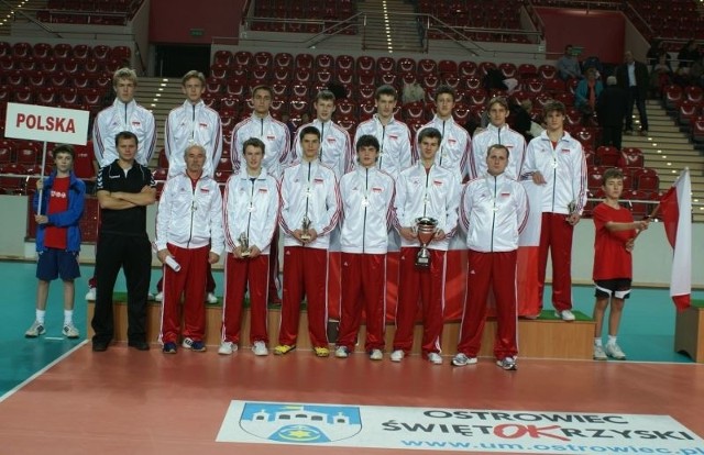 Reprezentacja Polski kadetów z ubiegłorocznego turnieju.