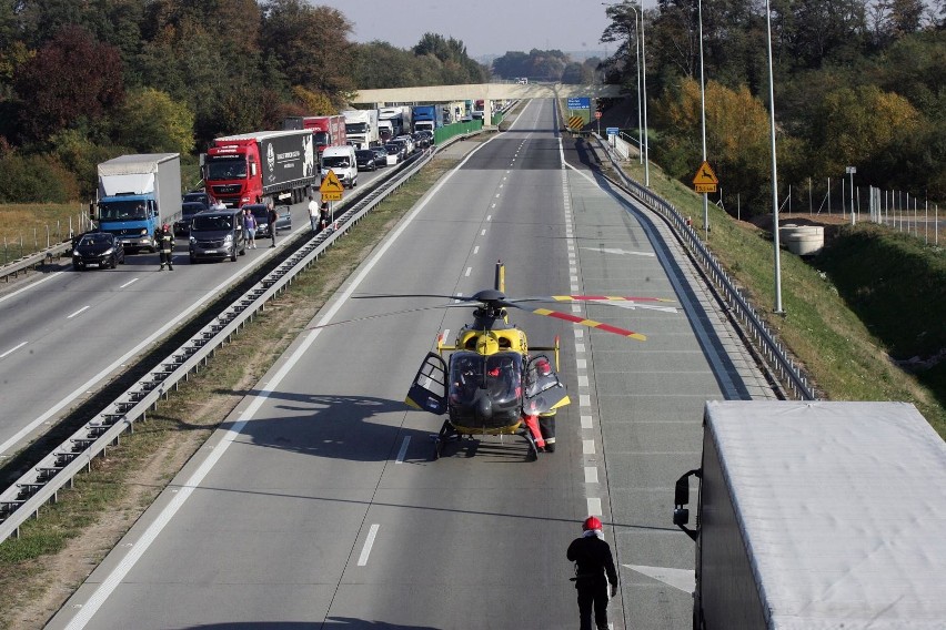 Śmiertelny wypadek na autostradzie A2 miał miejsce pomiędzy...