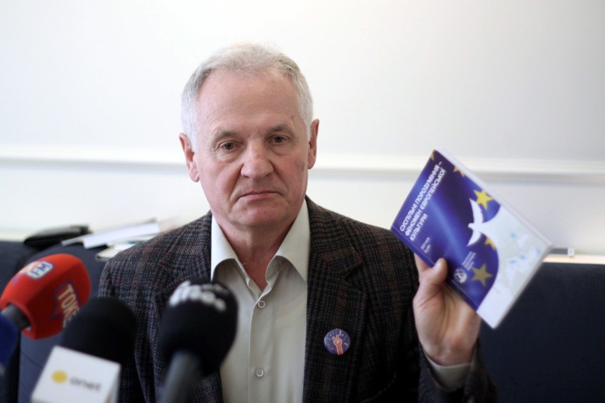 Eurowybory. Zbigniew Bujak (Wiosna): Trzeba otworzyć granicę polsko-ukraińską