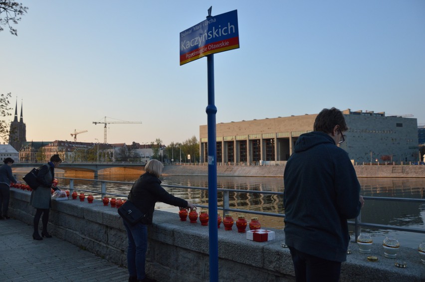 „Światełko pamięci” na Bulwarze Kaczyńskich, 9.04.2017