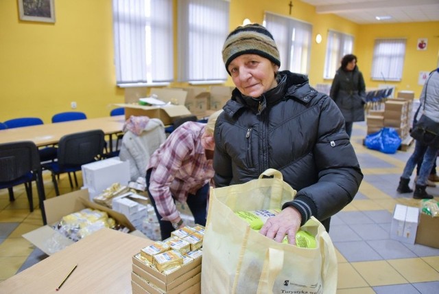 Najbiedniejsi mieszkańcy gminy Choroszcz dostają paczki żywnościowe