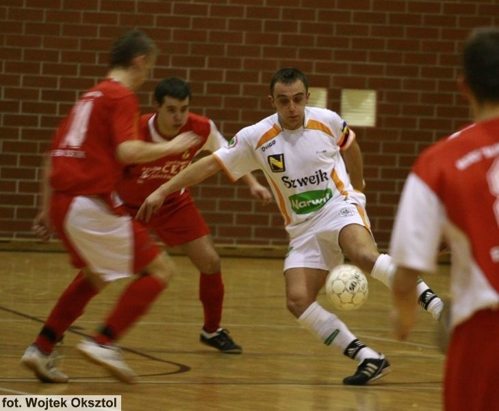 Futsal: MOKS - Marwit