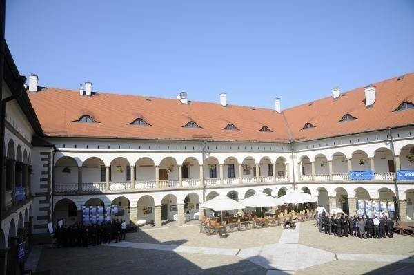 Swój zamek królewski ma nie tylko Kraków. "Drugi Wawel" mają...