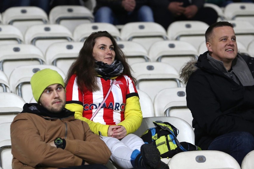 Fani Cracovii na meczu ze Śląskeim Wrocław