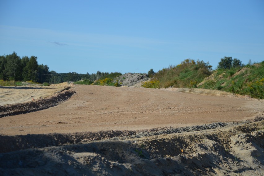 Rozpoczęła się budowa trasy S14 w rejonie Kochanówki. Czy Chińczycy dotrzymają terminu? [Zdjęcia]
