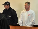 Rzeszów: Apelacja obrońcy skuteczna. 34-letni nożownik za atak na trzech mężczyzn skazany prawomocnie