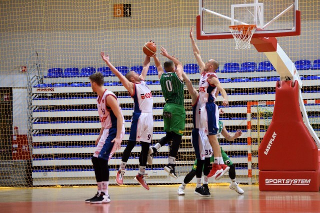 Tym razem w swoich 2. ligach walczyły nasze zespoły koszykarskie i futsalowe oraz piłkarzy ręcznych. Odpoczywali siatkarze.