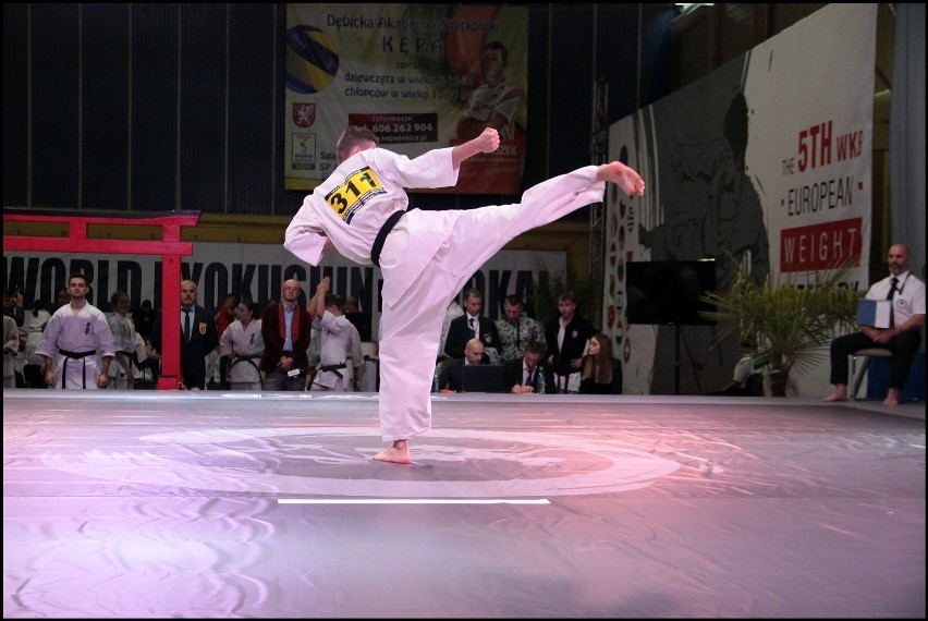 Ostrów. Michalina Chrobot mistrzynią Europy! Tytuł zdobyła na Wagowych Mistrzostwach Europy Karate Kyokushin w Dębicy. 11 - 13.11.2022