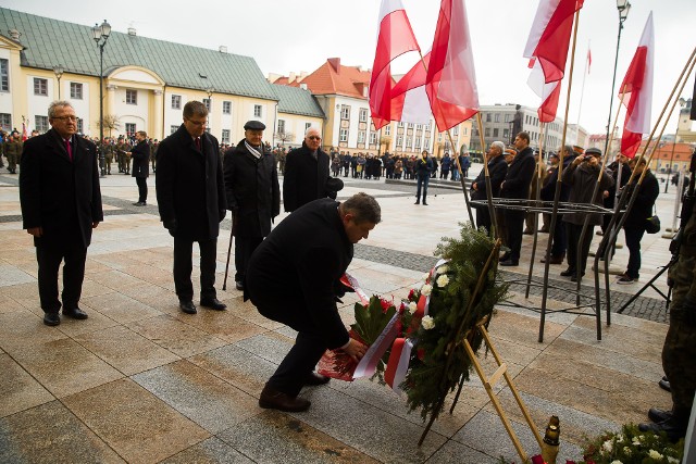 Hołd żołnierzom wyklętym złożyły władze lokalne, żołnierze, uczniowie, a także mieszkańcy Białegostoku.