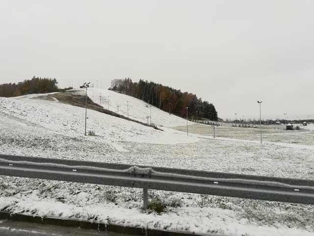 Zima w Podlaskiem. Pierwszy śnieg spadł w Suwałkach