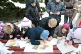 Petycja do wiosny i zabawy na śniegu. Ekologiczna akcja w centrum Słupska (zdjęcia, wideo)