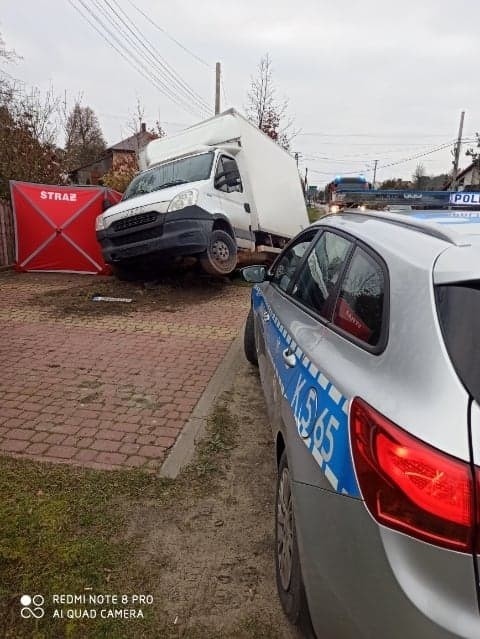 Śmiertelny wypadek w gminie Pysznica. Zginął kierowca samochodu dostawczego 