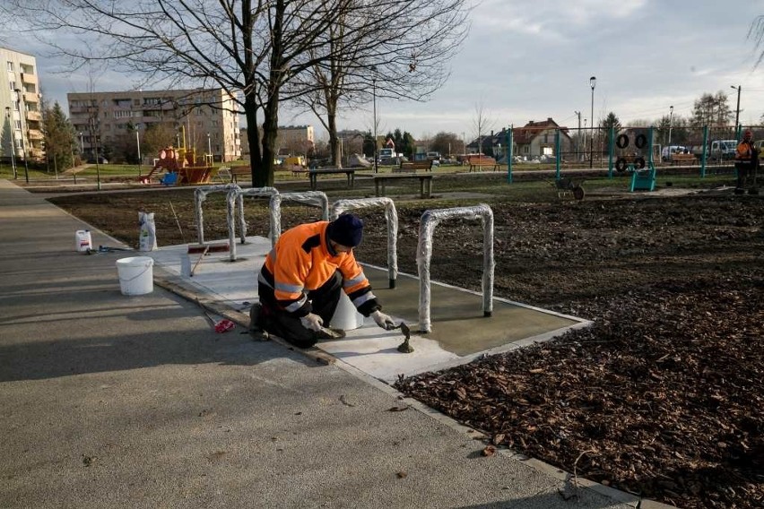 Mieszkańcy mogą się już cieszyć nowymi, wygodnymi alejkami z...